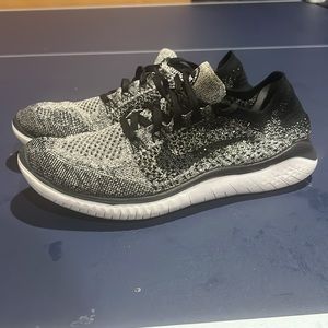 Women’s Nike Free Runs Flyknit